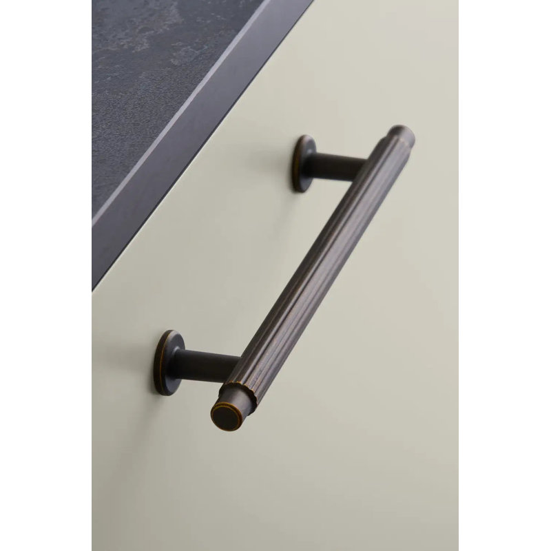 Villa Bronze Bar / Handle Pull, 7 9/16"