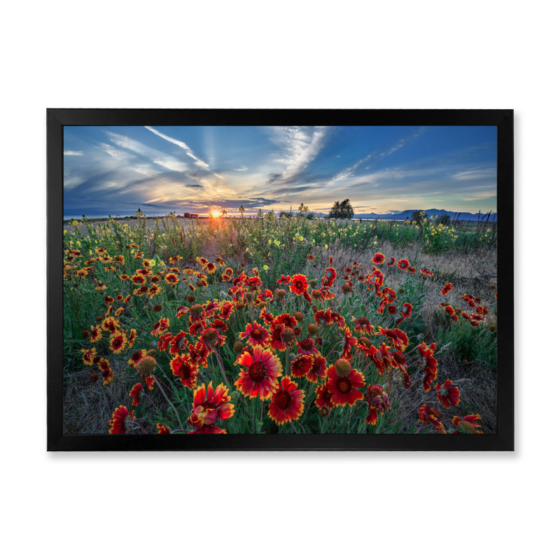 Fleurs jaune vif au coucher du soleil - œuvre d'art traditionnelle sur toile, H 24 po x l 36 po x P 1 po