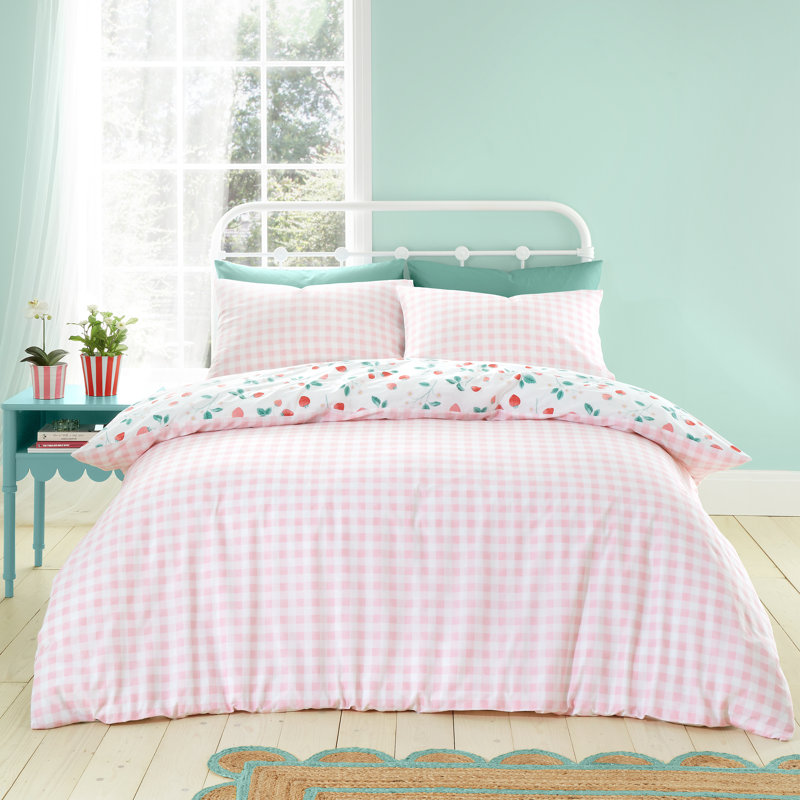 Strawberry Garden Reversible Duvet Cover Set, Double - 2 Standard Pillowcases
