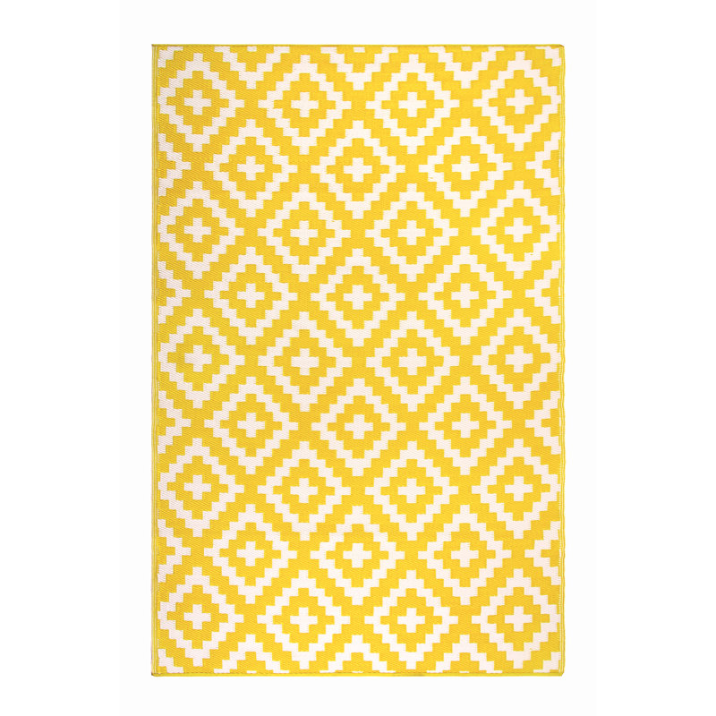 Tapis d'extérieur imperméable en paille recyclée Izna, Rectangle 6 pi x 9 pi,  Aztec - Yellow/White