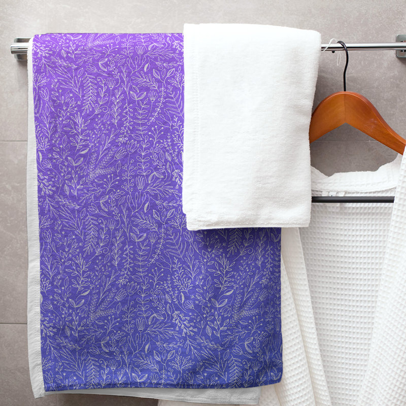 Serviette de bain florale ditsy classique, Mauve / Bleu