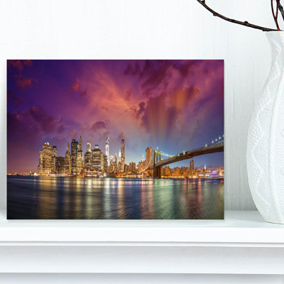 New York, Manhattan, paysage urbain avec nuages, reproduction de photo sur toile tendue