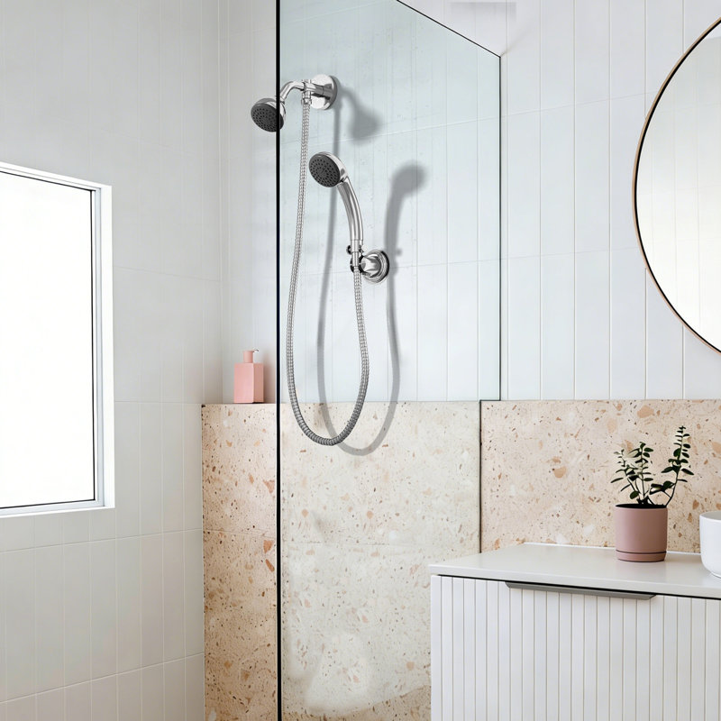 Système de douche d'appartement compact avec pommes de douche et douche à main