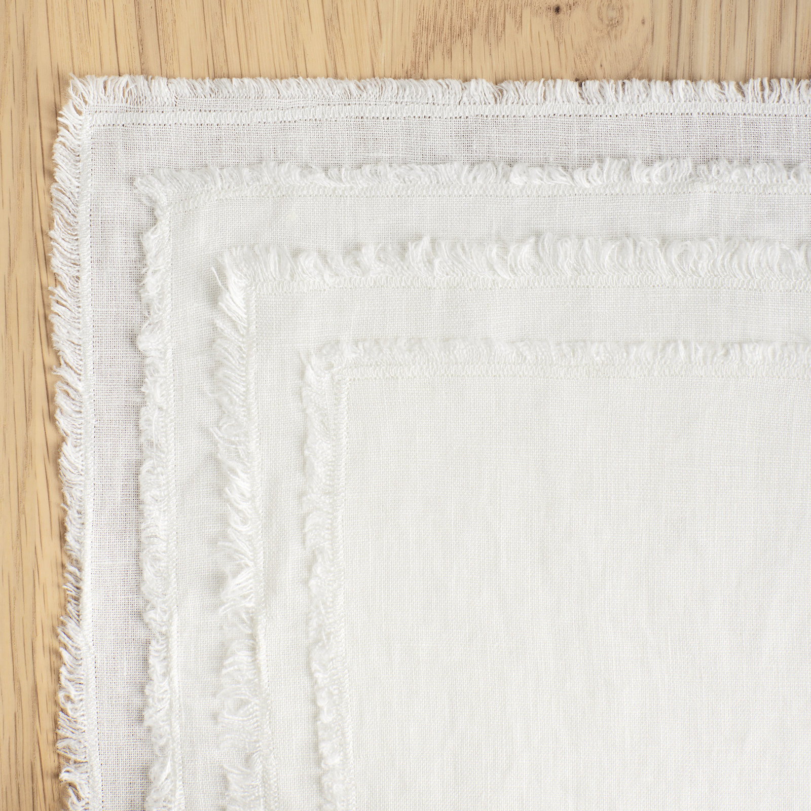 Zadia Linen Placemat, Ivory