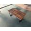 Petite table basse avec pieds en métal