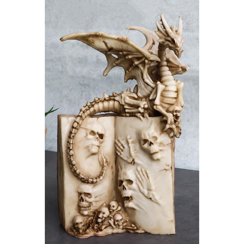 Fantasy & Sci-Fi Figurines & Sculptures