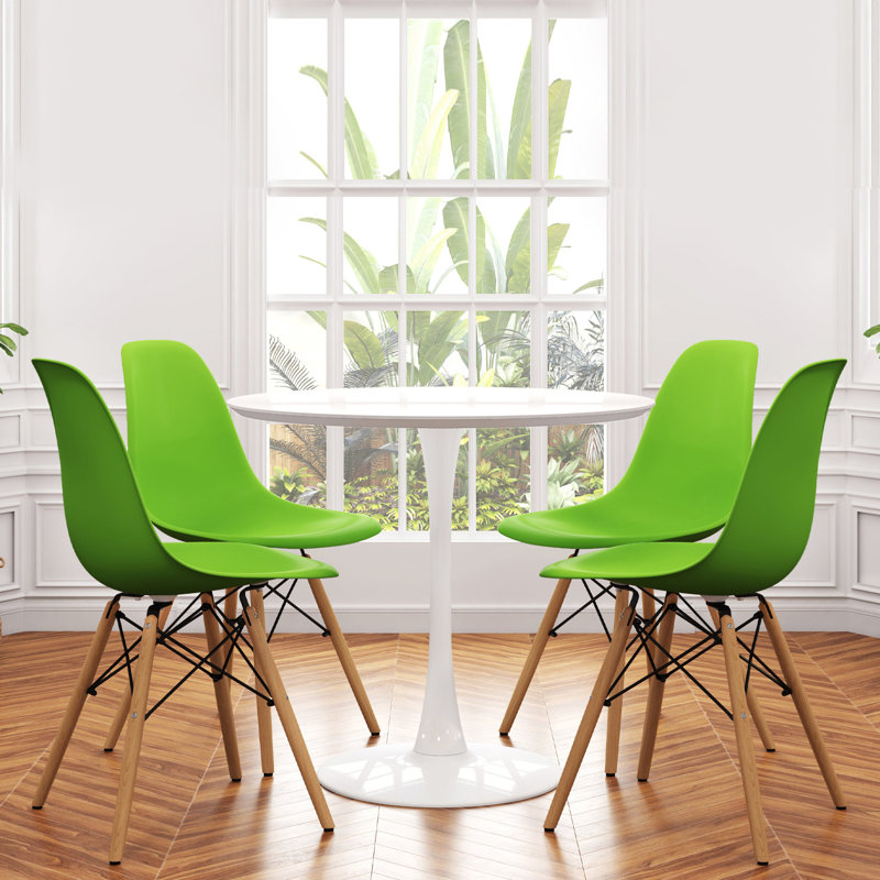 Table de salle à manger Modholic Tulip, Vert, H 29,75 po x l 35,5 po x P 35,5 po, 5 Pieces: Table, 4 Chairs
