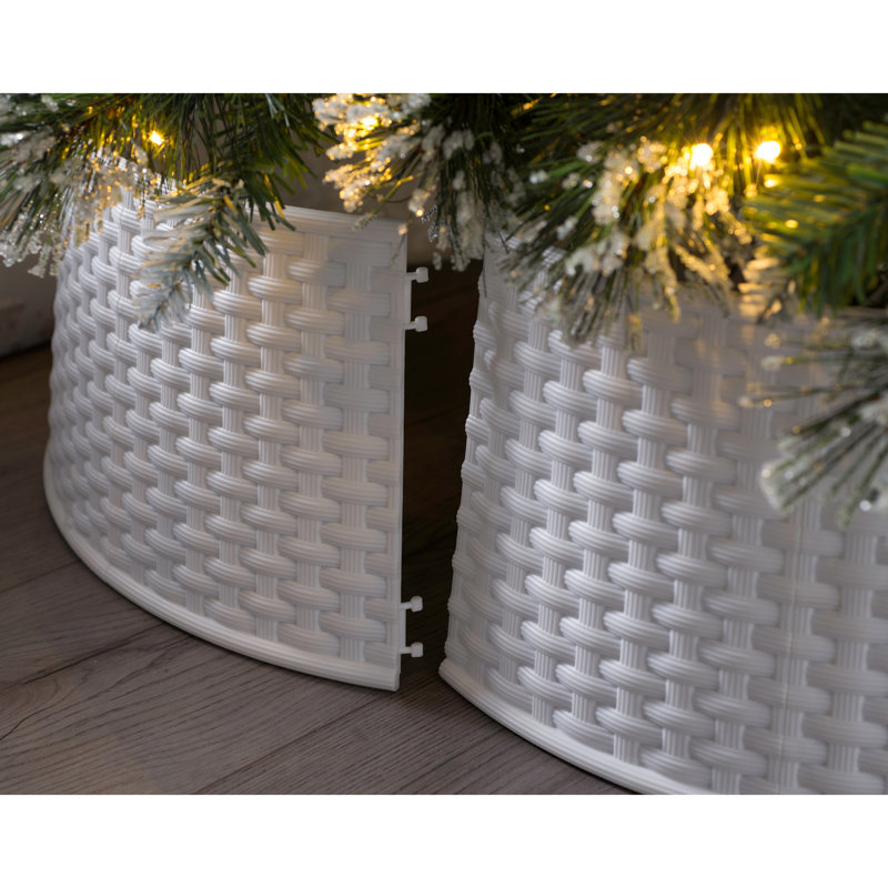 Plastic Tree Collar, White
