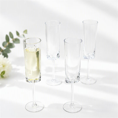 Plastic Champagne Flutes Set of 4 (4oz)
