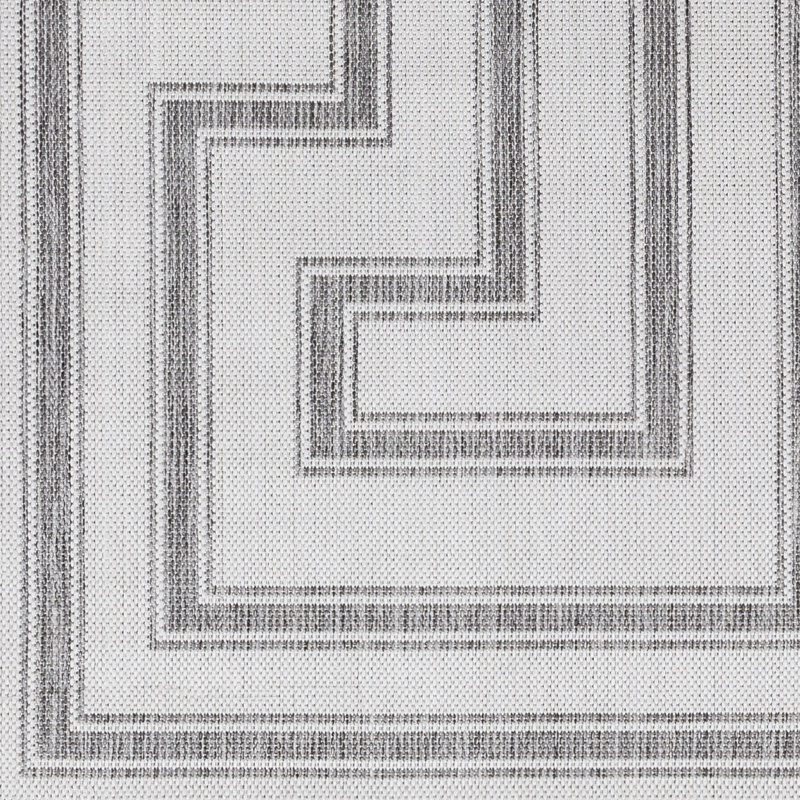 Geometric Indoor / Outdoor Rug, Rectangle 5'3" x 7'
