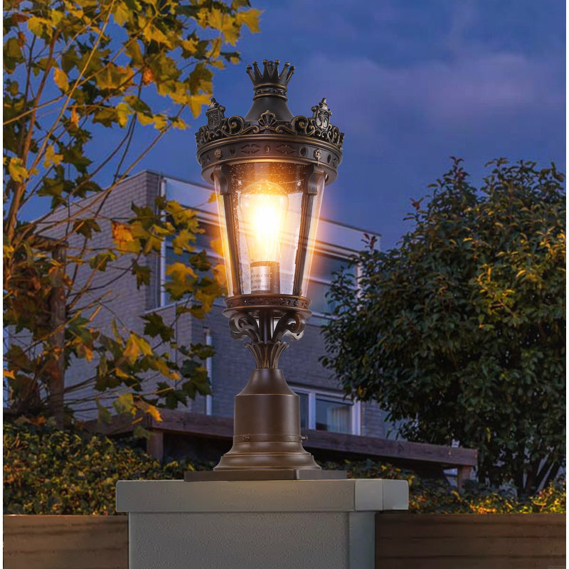 Lampadaire extérieur Antique