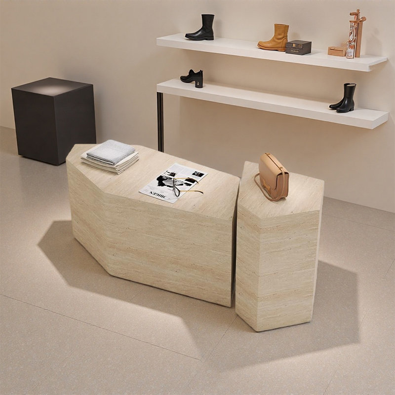 Table de présentation géométrique beige