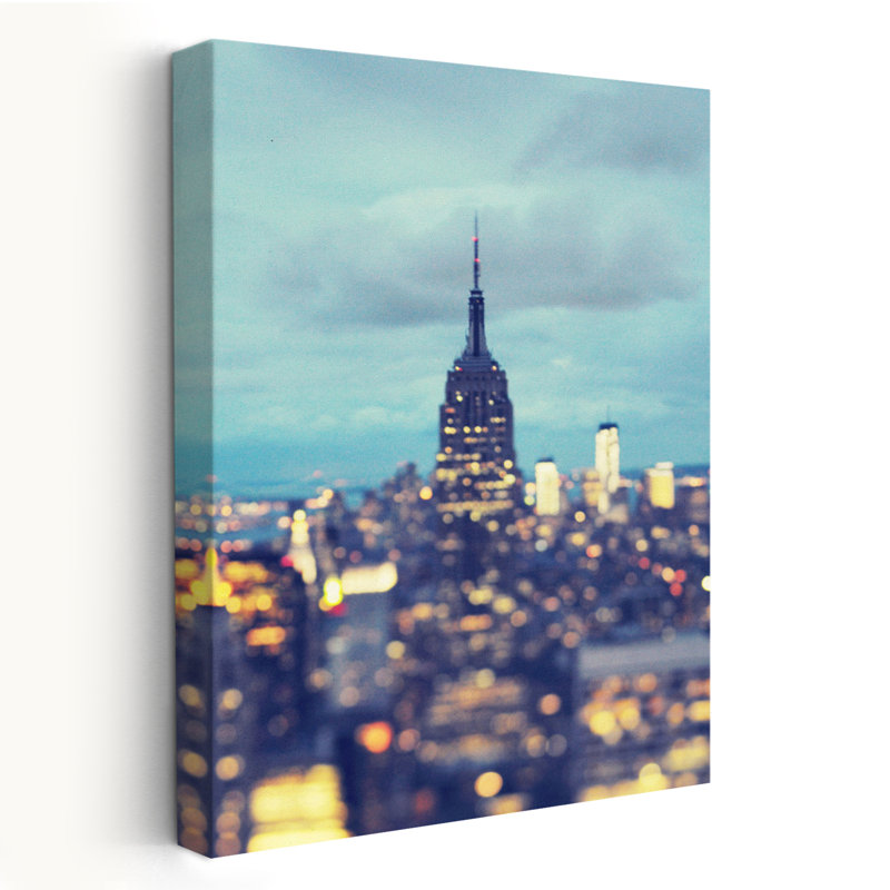 Photographie de paysage urbain contemporain The Empire, H 60 po x l 40 po