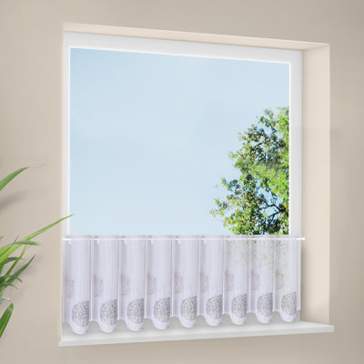 Aadarsh Scalloped Cafe Curtain