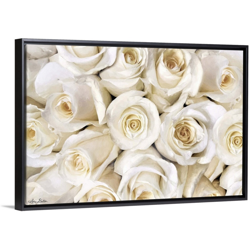 Reproduction de photo sur toile « Top View-roses blanches » par Lori Deiter, H 26 po x l 38 po x P 1,75 po, Cadre noir