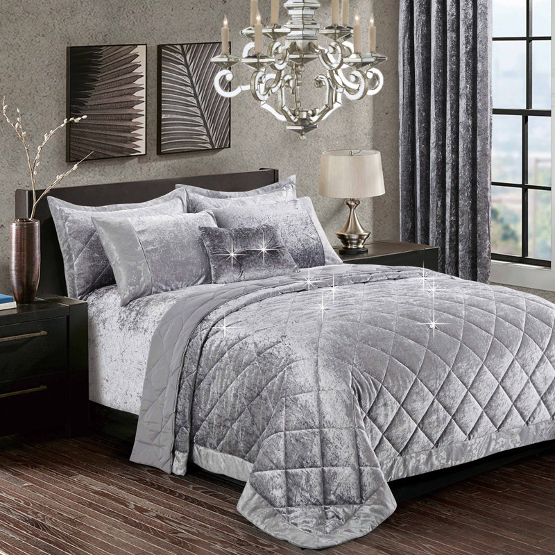 Santiago Crushed Velvet Bedspread Set Premium Soft Microfiber Reverse and Standard Pillow Shams, W275 x L255cm