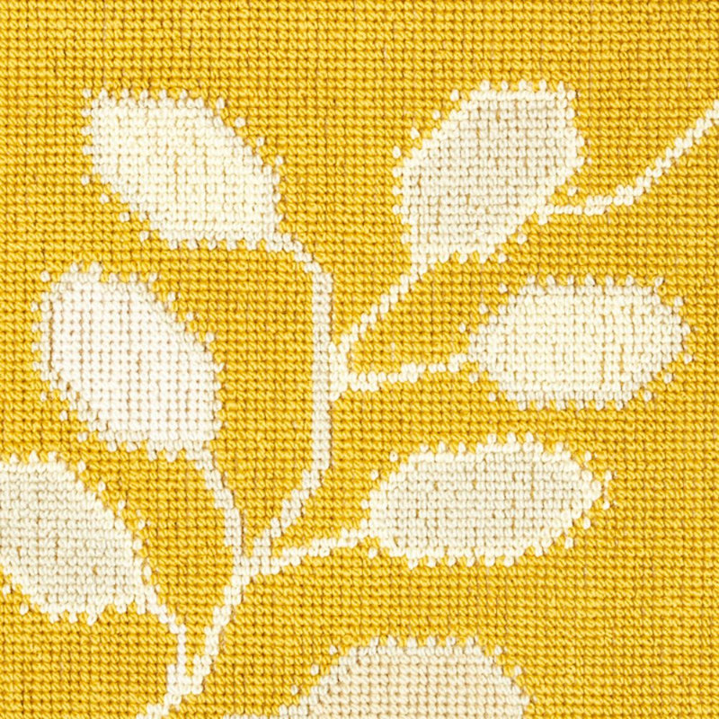 Tissu appliqué Schumacher x Neisha Crosland, Bouton d'or