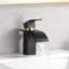 Robinet de lavabo de salle de bain moderne en acier inoxydable 304 sans plomb Sumerain-112198725