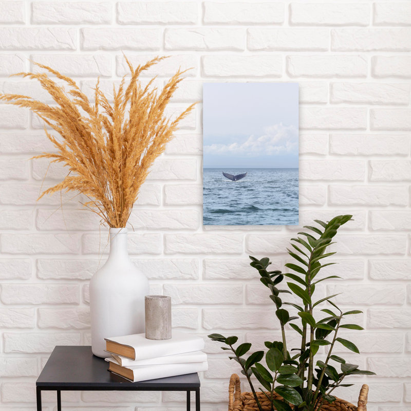 «Majestic Whale Tail Peaceful Serene Abstract Abstract Whale Landscape Nature», art mural, H 18 po x l 12 po