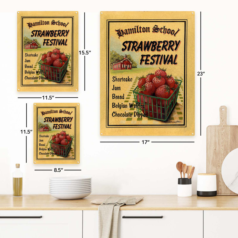 Plaque en métal Strawberry Festival, H 23,2 po x l 17,2 po x P 0,04 po
