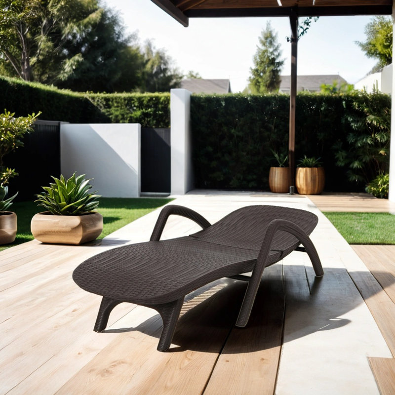 Chaise longue d'extérieur en osier Khedra