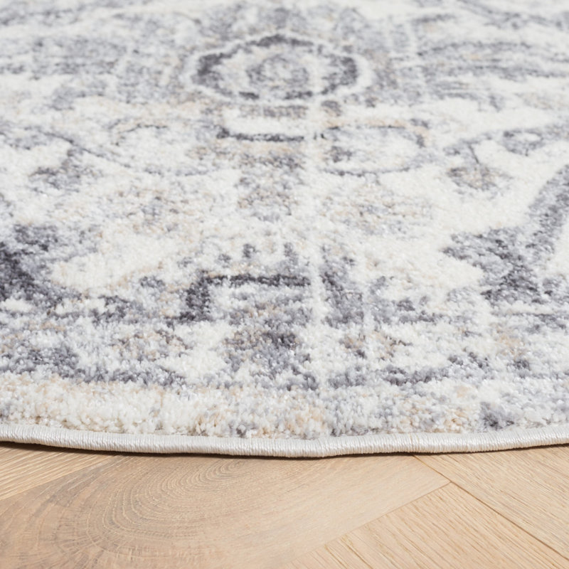 Hanka Performance Oriental Rug, Round 6'7"