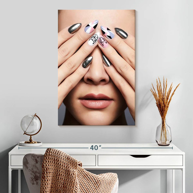 Shuttleworth Trendy Nails, 30" H x 20" W