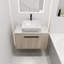 Ensemble de meuble-lavabo flottant de conception moderne avec lavabo en céramique, meuble-lavabo mural blanc avec porte à fermeture en douceur-252842540