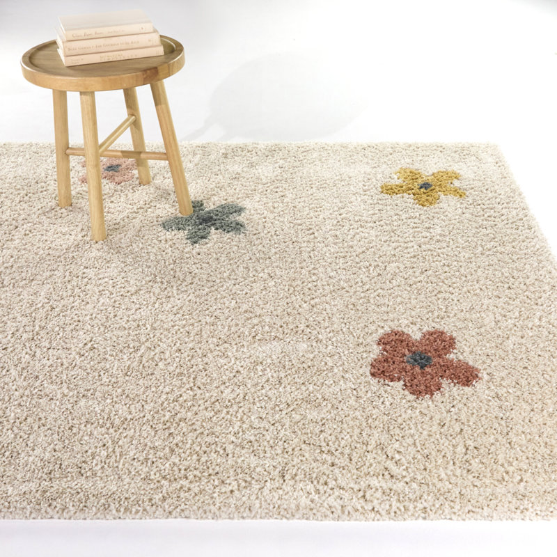 Sauro Performance Floral Indoor Rug, Rectangle 4'4" x 6'