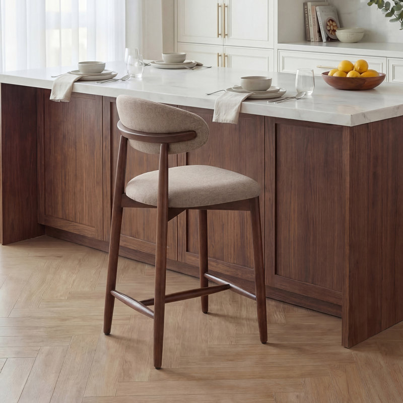 Tabouret de comptoir rembourrÃ© Vannie avec structure en bois massif, Chameau