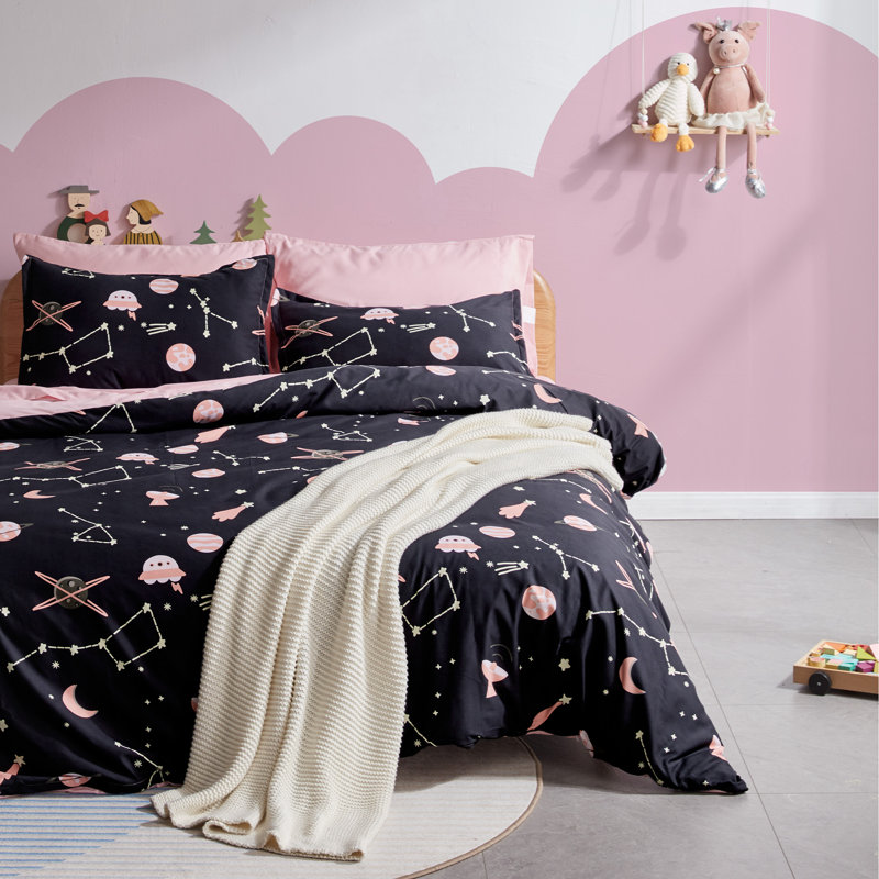Kids Galaxy Reversible Duvet Cover Set, Full/Queen Duvet Cover + 2 Standard Shams, Black/Pink