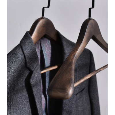 Cintre en bois massif Gentleman’S Curve