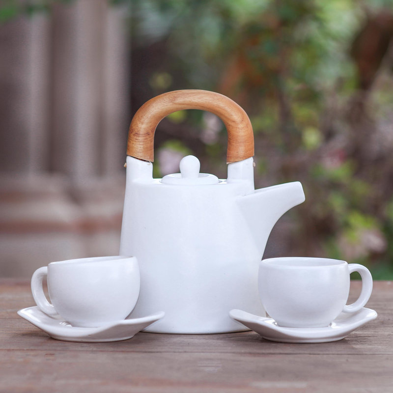 Dakota Fields Roger 33oz. Teapot, White