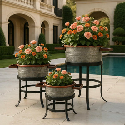 Tayzlee Metal Pot Planter