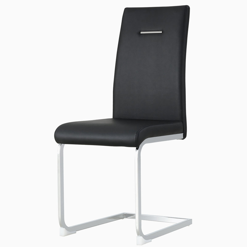 Chaise d'appoint en similicuir