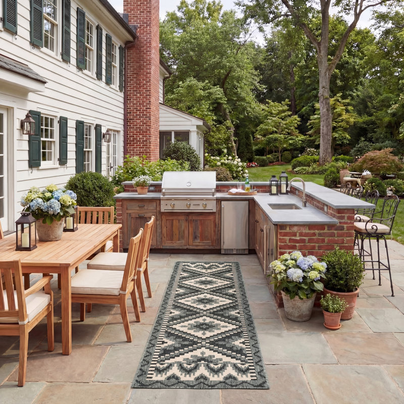 Northpoint Veranda Performance Southwestern Indoor/Outdoor Area Rug, Runner 2'3" x 8'