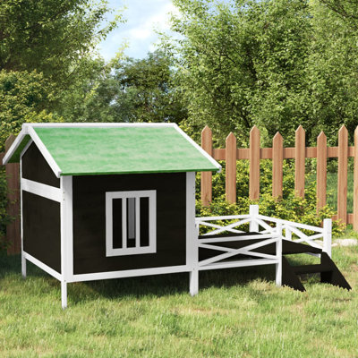 Glastbury Wood Dog House