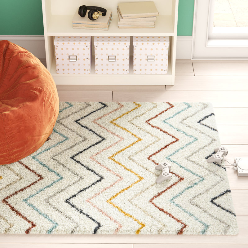 Catlynn Rainbow Coloured Chevron Shag Area Rug, Rectangle 5'3" x 7'