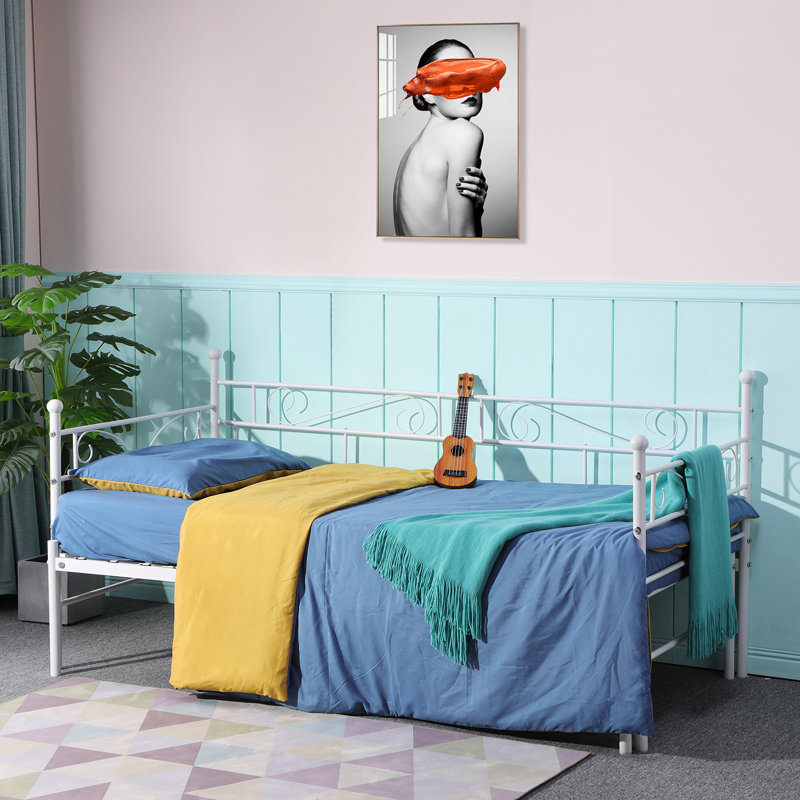 Kennett Metal Daybed