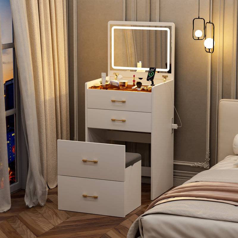 Meuble-lavabo blanc avec station de charge, miroir ouvert et plateau en verre