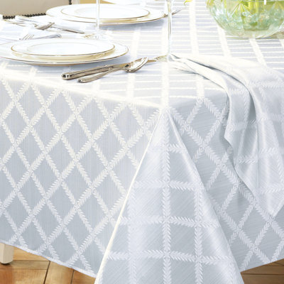 Lenox Laurel Leaf Tablecloth