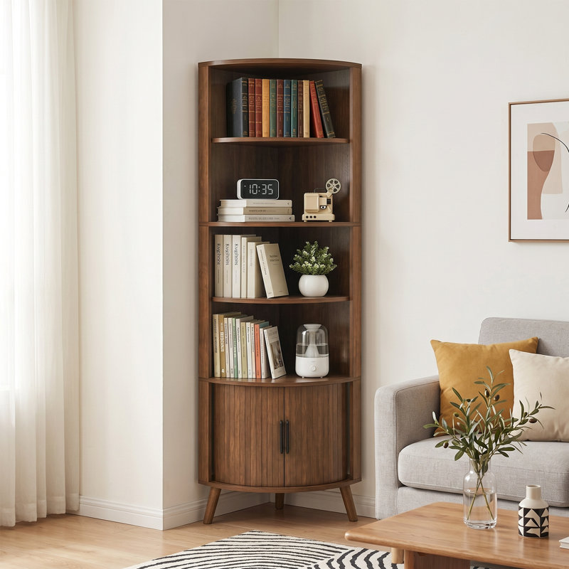Étagère d'angle à 5 niveaux, bibliothèque d'angle de 67 po de hauteur, étagère d'angle autoportante en bois avec portes coulissantes et tablettes ouvertes, gain de place, armoire de rangement d'angle moderne pour le salon, la cuisine, le bureau (noyer)