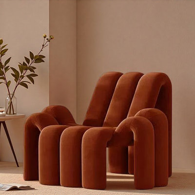 Chaise de loisirs créative simple.