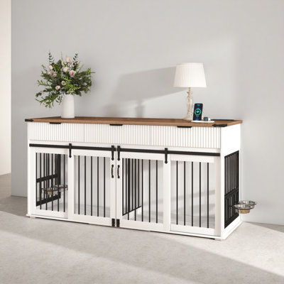 Caisse pour chien double 71 po avec 3 tiroirs cannelés et plateau de table en grain de bois noyer imperméable, grand chenil pour chien avec prise de courant de type C et mangeoires rotatives pour chiens robustes