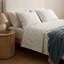 Ensemble de housse de couette en coton à densité de tissage 400 fils Danielle-137339723
