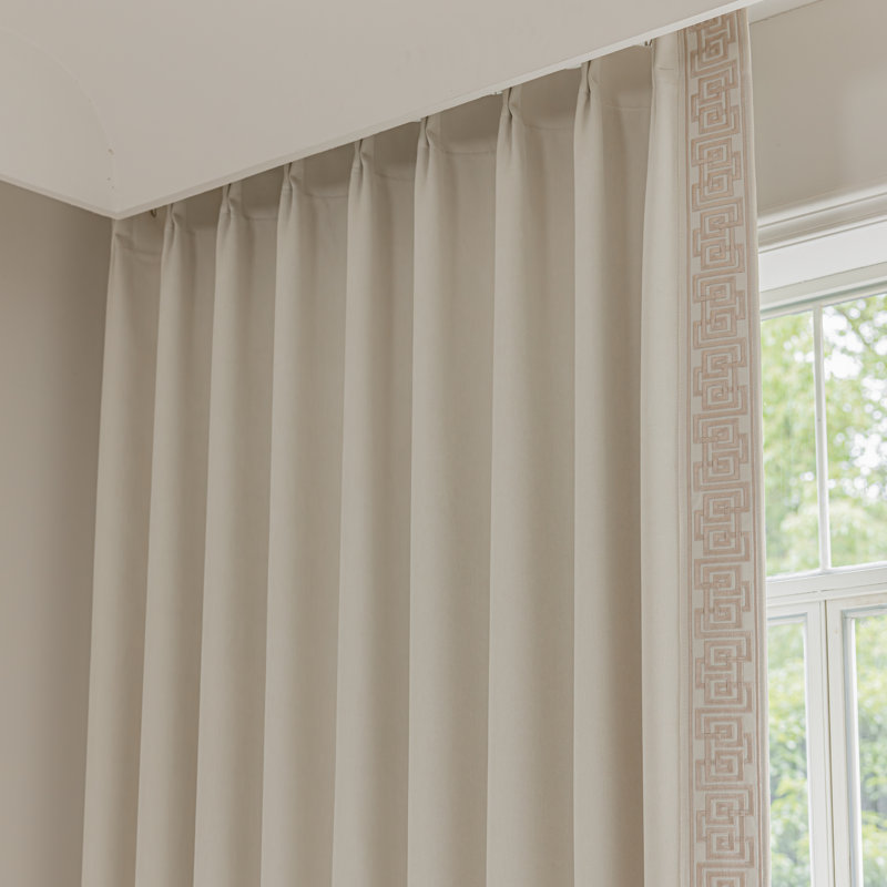 Paire de rideaux obscurcissant en velours Allison (ensemble de 2), Yellowish Cream Fabric/Beige Trim, L 50 po x L 102 po