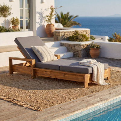 Structure de chaise longue d'extérieur inclinable avec accoudoirs latéraux et coussin pliable à 3 plis de 4 pouces