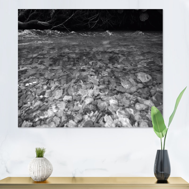 Rivière et pierres grises - Impression sur toile, H 24 po x l 32 po, Toile tendue