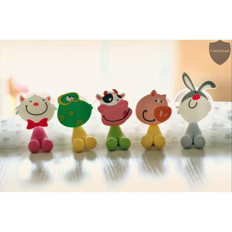 Kids Shower Hooks with Suctions Cups for Bath or Shower