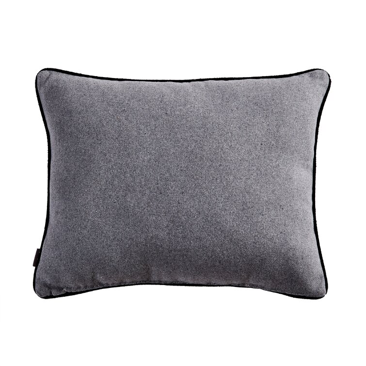  Eddie Bauer Home Throw Pillow with Zipper Closure